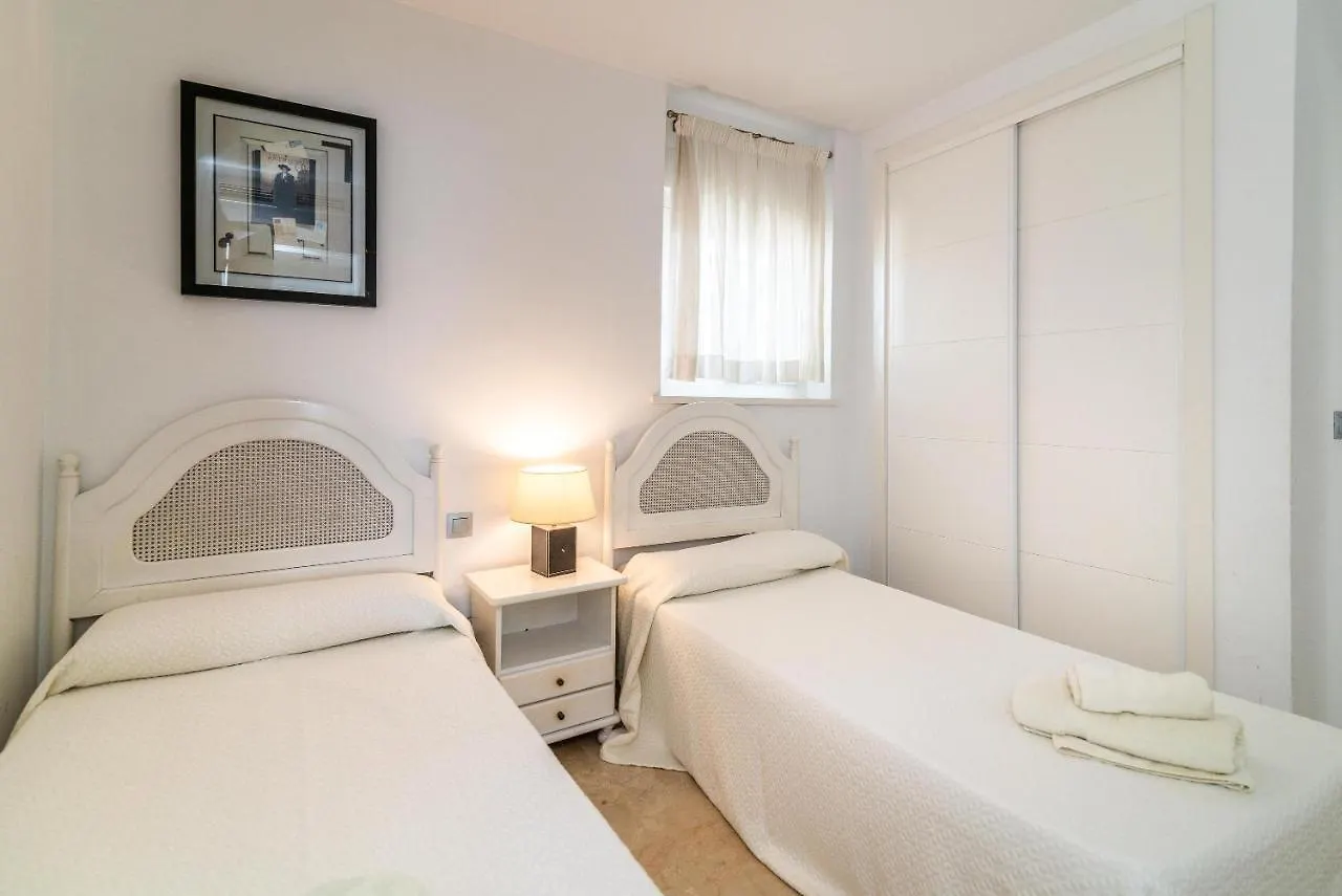 Edificio Caesar Imperator Apartment Marbella